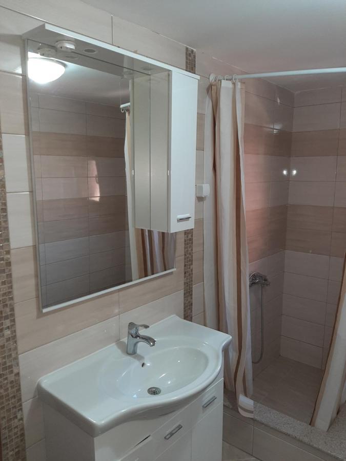 Apartmani Mia Vuksanovic Cetinje Zimmer foto