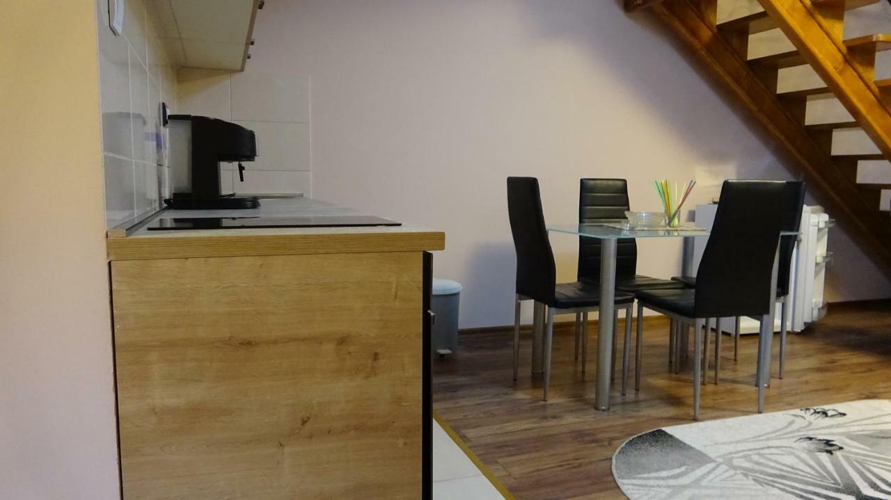 Apartmani Mia Vuksanovic Cetinje Exterior foto